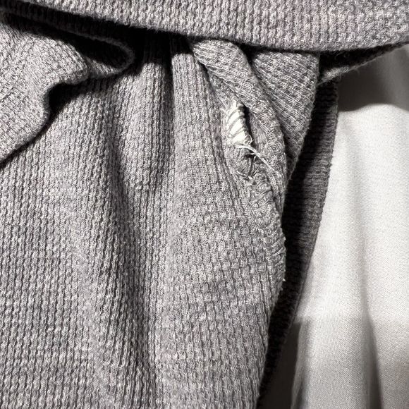 Ecko Unltd Men’s Small Gray Thermal Waffle Knit Long Sleeve Shirt - Picture 10 of 10